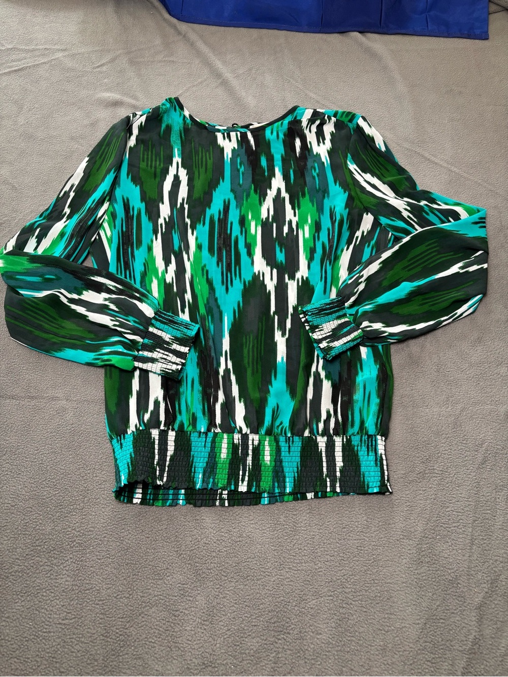Michael Kors Women’s S Geometric Green/Black Smocked Hem Long Sleeve